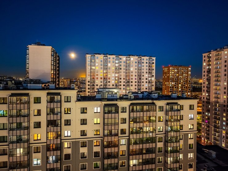В российских мегаполисах сократился ценовой разрыв между первичкой и вторичкой