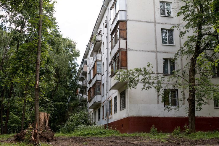 Эксперт назвал причины снижения цен на вторичку в российских мегаполисах