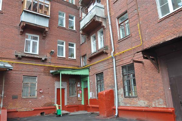 Комната в Москве или отдельная квартира?