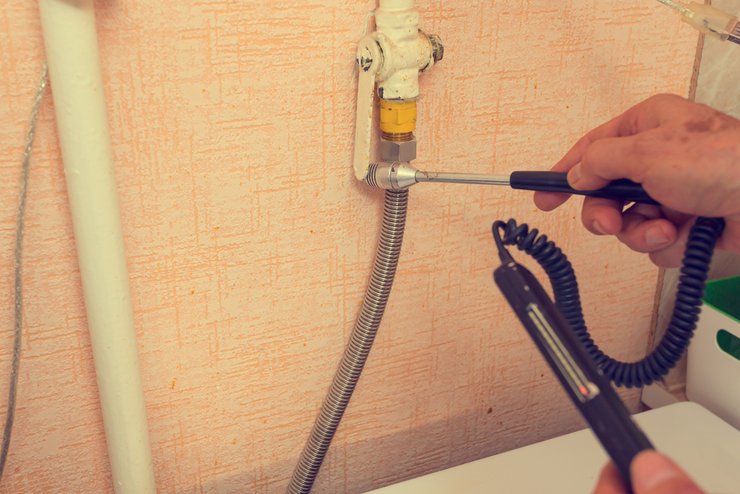 «проверка газового оборудования в квартире»