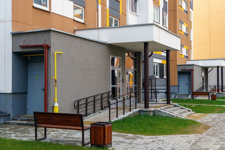 Безбарьерная среда, квартира на первом этаже в новостройке