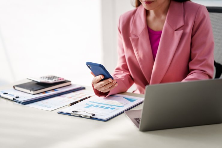 «как узнать долги у судебных приставов»