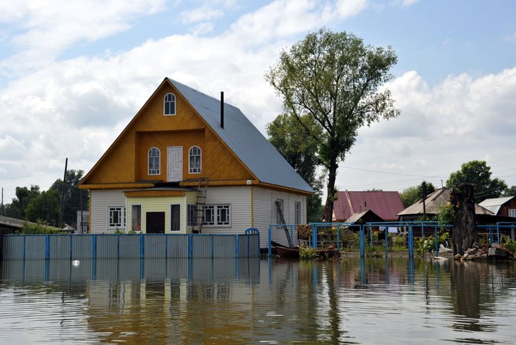 «затопило частный дом»