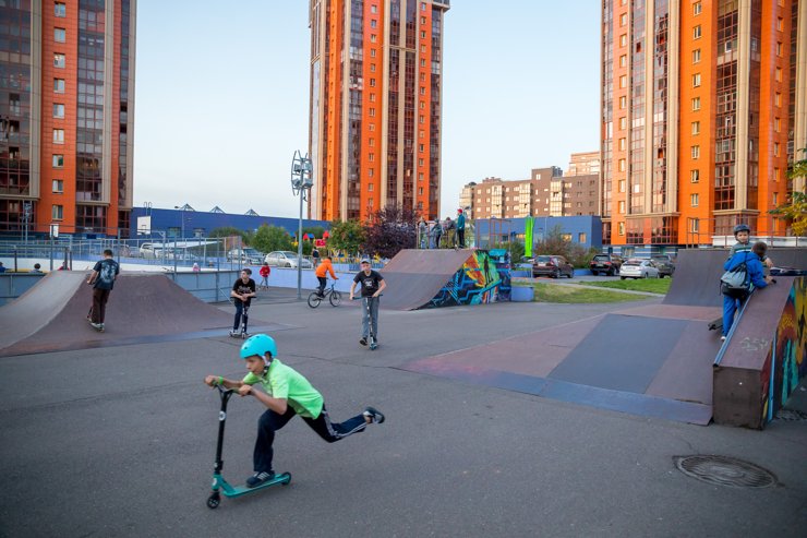 Скейт-парк — местная достопримечательность подрастающих скейтеров